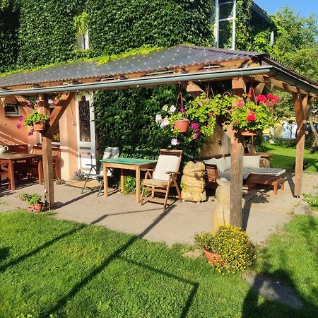 Apartment In Blossom Garden Nove Mesto pod Smrkem Eksteriør billede